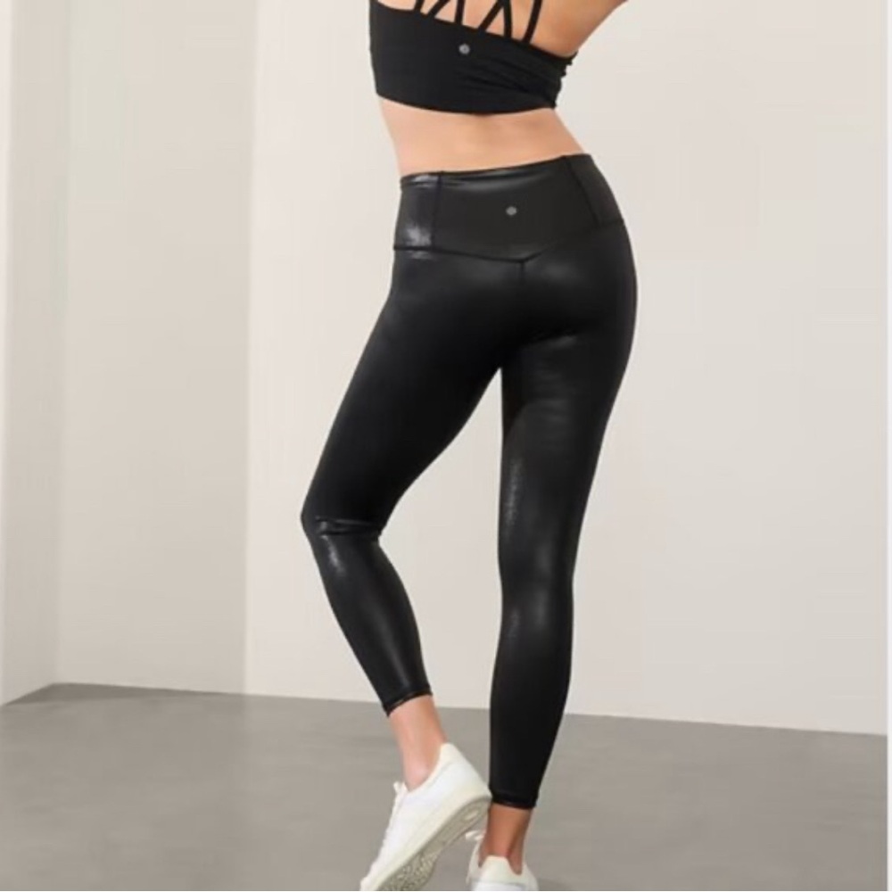Athleta Elation Shine Tights / Leggings